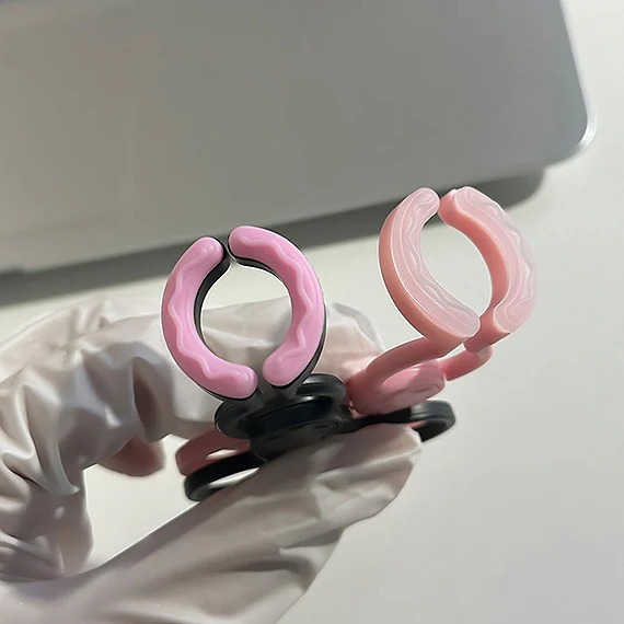 Contact Lens Wearing Assist Tool - Image 4