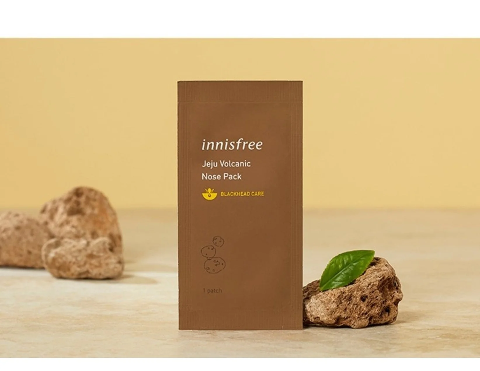 Innisfree Jeju Volcanic Nose Pack - Image 2