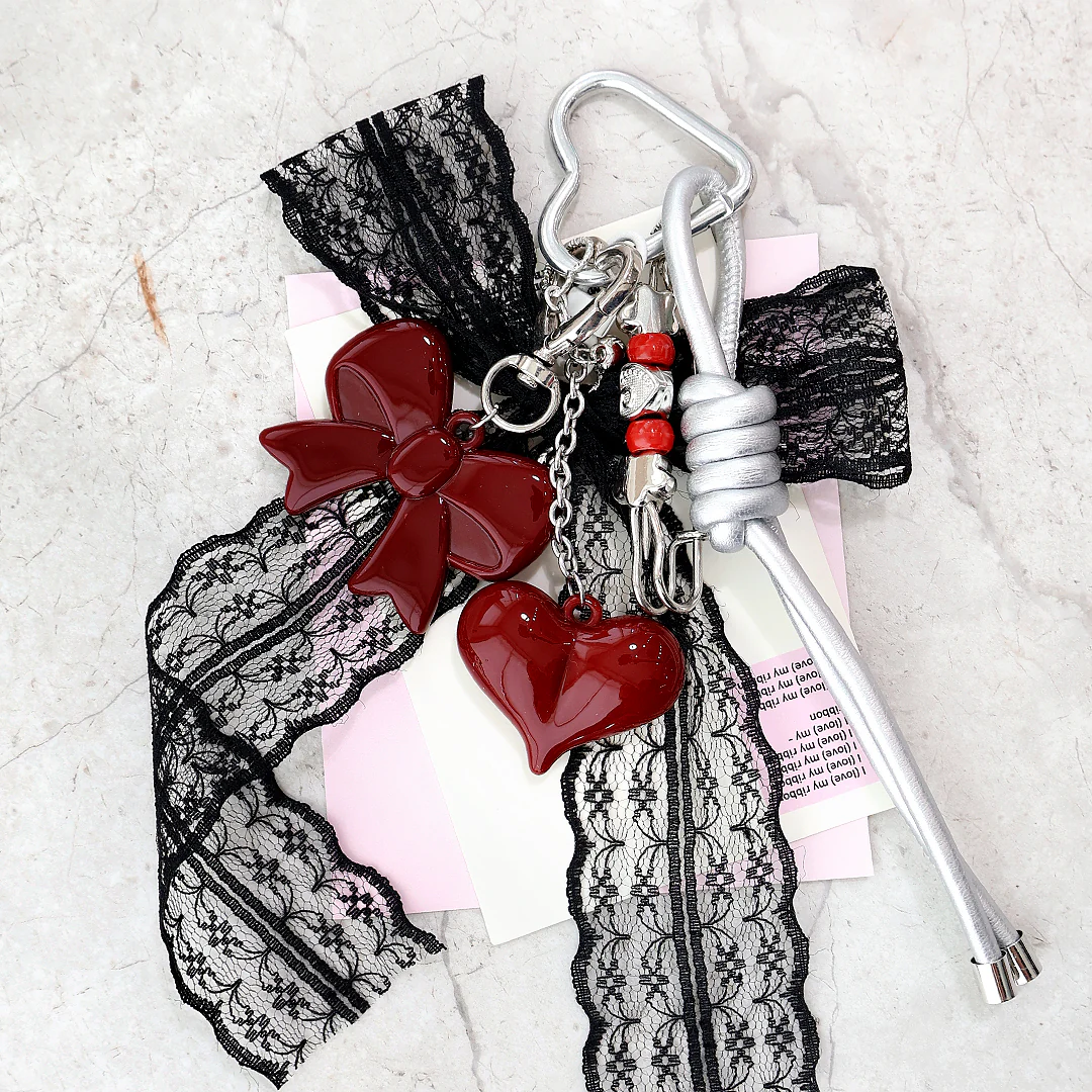 IT Girl Charms - Image 11