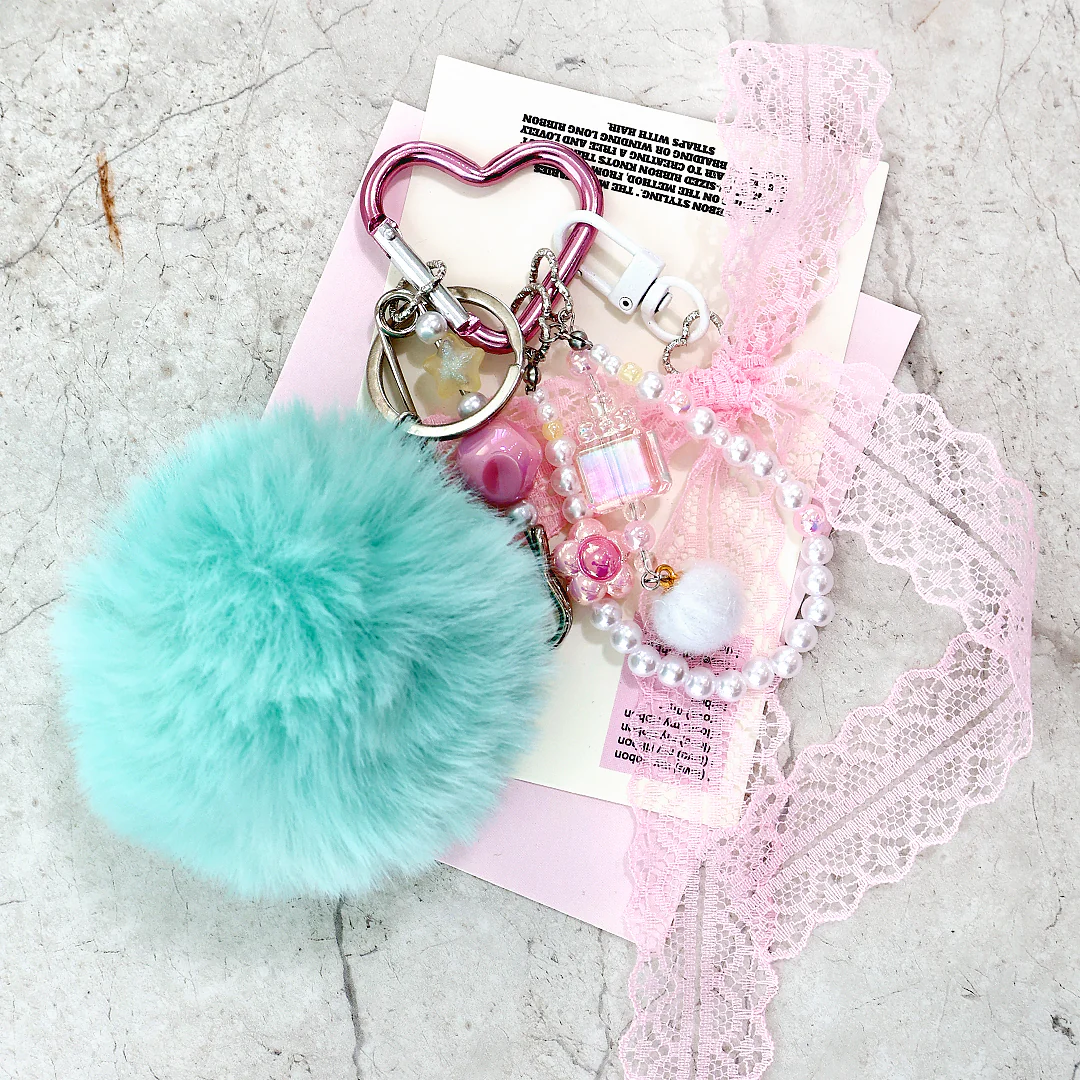 IT Girl Charms - Image 14