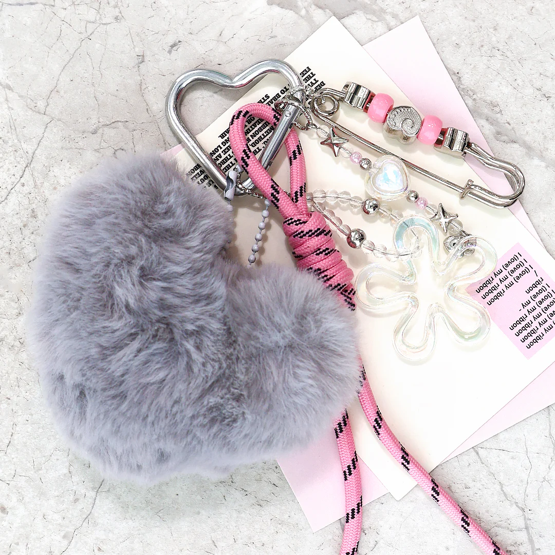 IT Girl Charms - Image 16